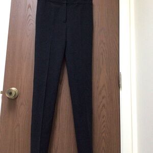 Akris Punto  gray pants straight leg skinny stretch, sz 2